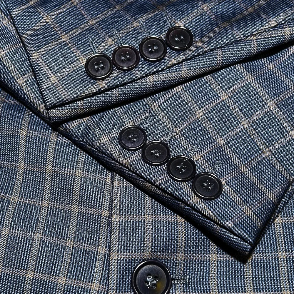 BARNEYS New York Festive Plaid Sports Jacket Suit Size 46R